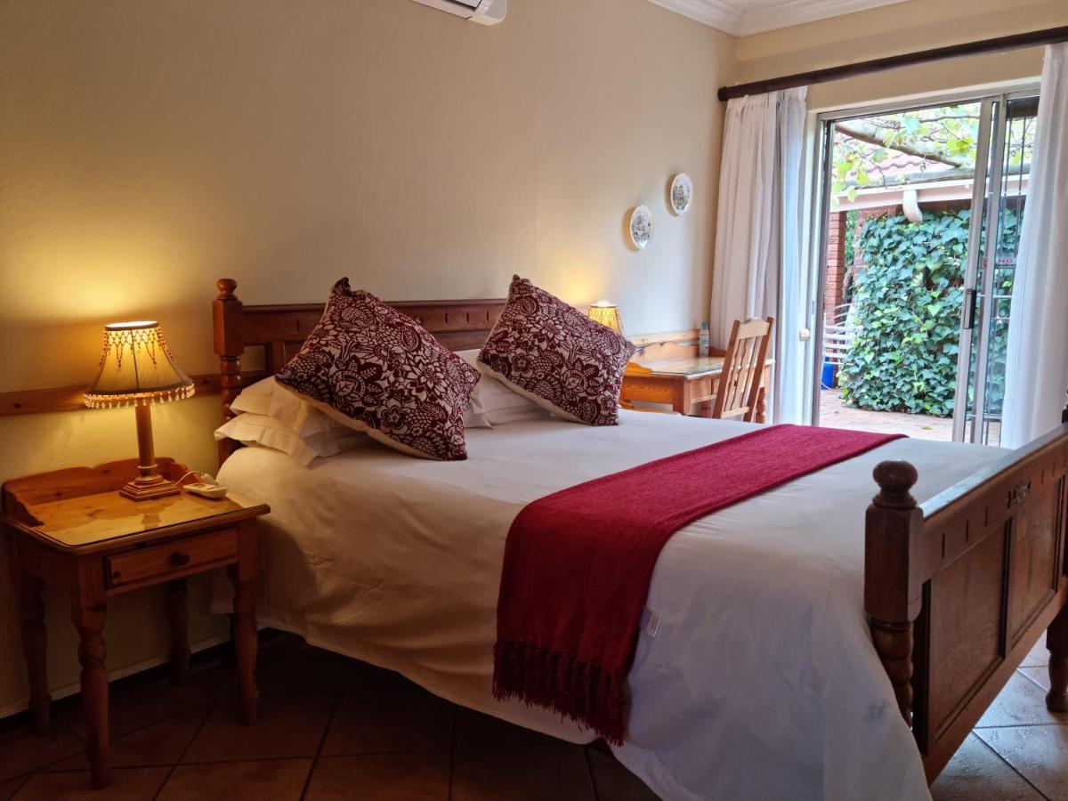 Camelia Guest House Bloemfontein Exteriör bild