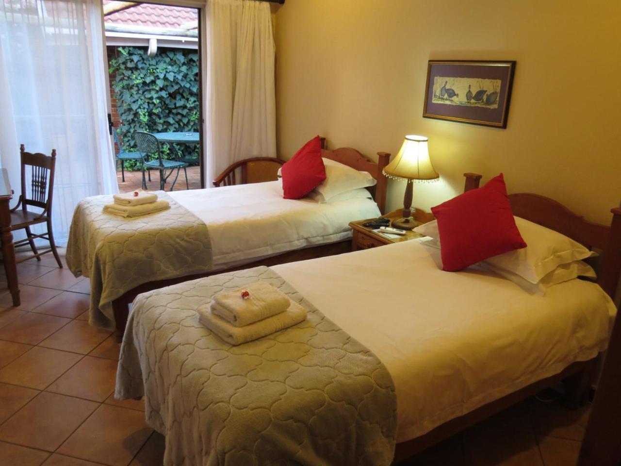 Camelia Guest House Bloemfontein Exteriör bild
